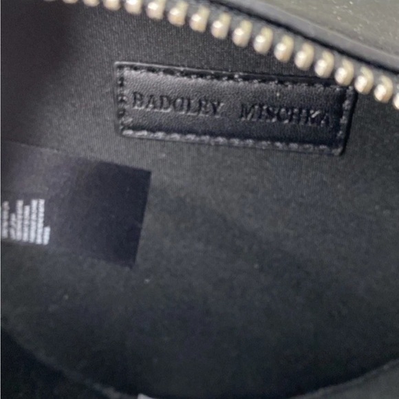 Badgley Mischka Black Mini Quilted Round Crossbody W/ Pearls NWT - Picture 5 of 7